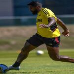 Rodinei em treinamento para a decisão da Copa do Brasil