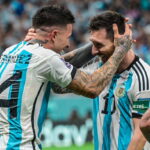 Argentina vence México por 2 a 0 com golaços de Lionel Messi e Enzo Fernández