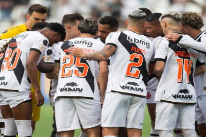 Titulares do Vasco no clássico contra o Botafogo 02-07-2023