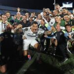 Equipe do Botafogo comemora classificação para a final da Libertadores da América 2024