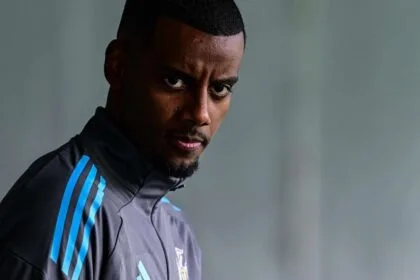 Alexander Isak em clima de despedida do Newcastle