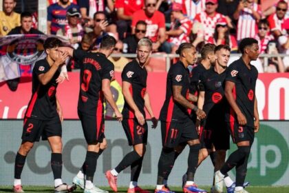 Dani Olmo em ação pelo Barcelona: futuro no clube pode estar próximo do fim com o verão europeu a todo vapor.