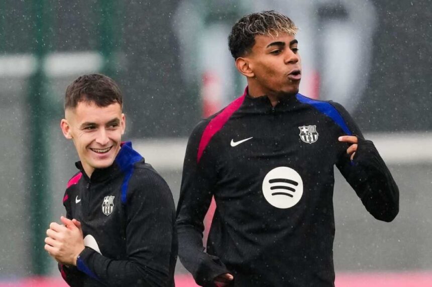 Marc Casadó entra na mira de Wolves e West Ham, mas jovem mantém foco no Barcelona.