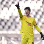 Senne Lammens pode ser o próximo reforço do Manchester United, segundo Fabrizio Romano.