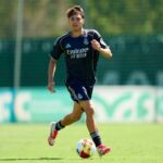 Thiago Pitarch impressiona nos treinos do Real Madrid e já recebe elogios da comissão técnica.