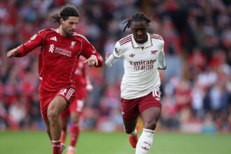 Liverpool lidera as probabilidades da Premier League segundo análise de supercomputador após gastos recordes na janela de transferências.